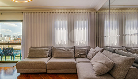 Apartamento à venda com 4 quartos, sendo 3 suítes,  em Morumbi, São Paulo, SP