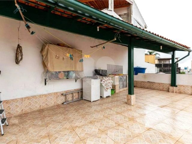 Sobrado à venda com 3 quartos, sendo 1 suíte,  em Vila Paulicéia, São Paulo, SP