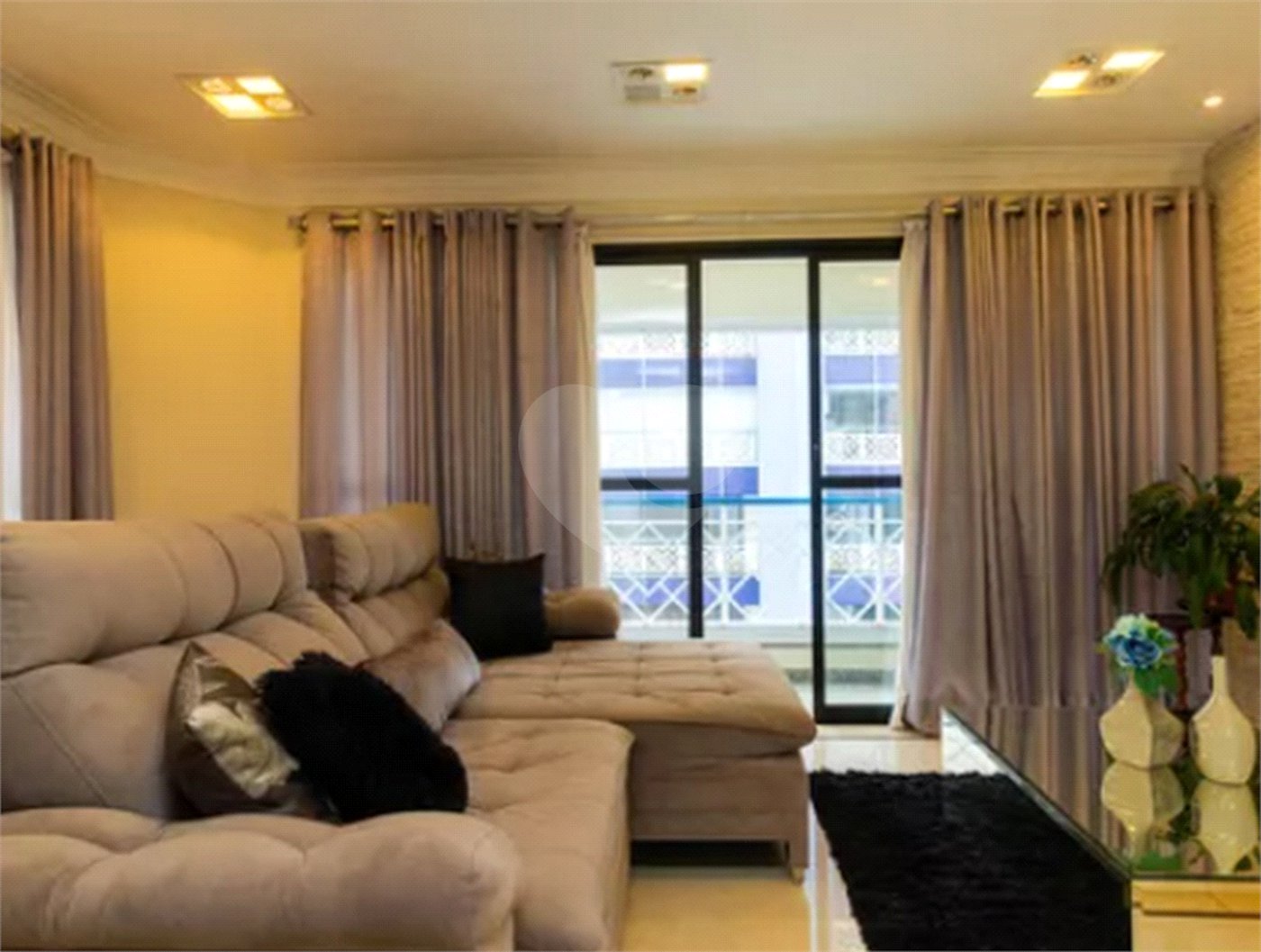 Apartamento à venda com 3 suítes em Vila Gomes Cardim, São Paulo, SP
