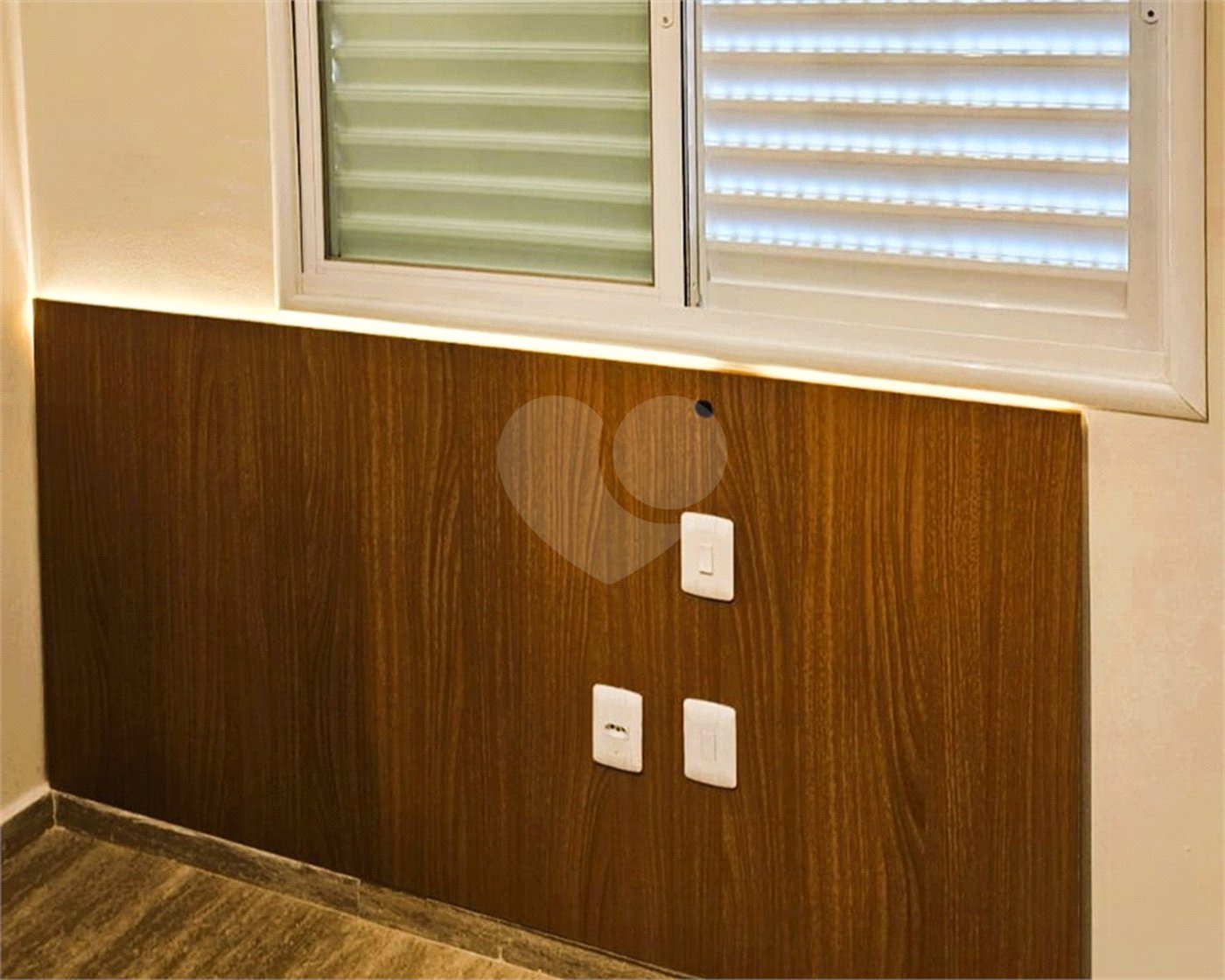 Casa à venda com 3 quartos, sendo 1 suíte, no condomínio Viva Vida, Sorocaba - SP