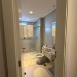 Casa à venda com 4 suítes no condomínio East Village, São Paulo - SP