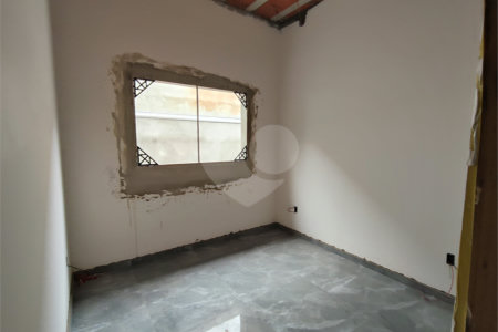 Casa à venda com 3 quartos, sendo 1 suíte, em Parque Itapê, Itapetininga, SP