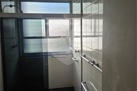 Apartamento à venda com 3 quartos, sendo 1 suíte,  em Itaim Bibi, São Paulo, SP
