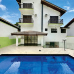 Casa à venda com 4 suítes no condomínio San Diego Park, Cotia - SP