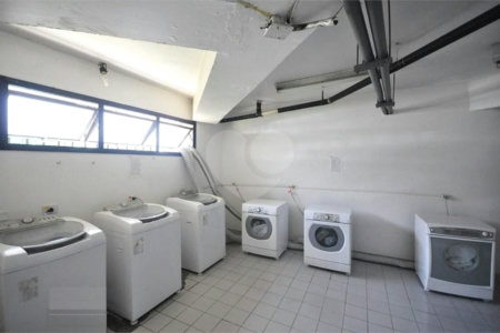 Apartamento à venda com 1 quarto em Paraíso do Morumbi, São Paulo, SP