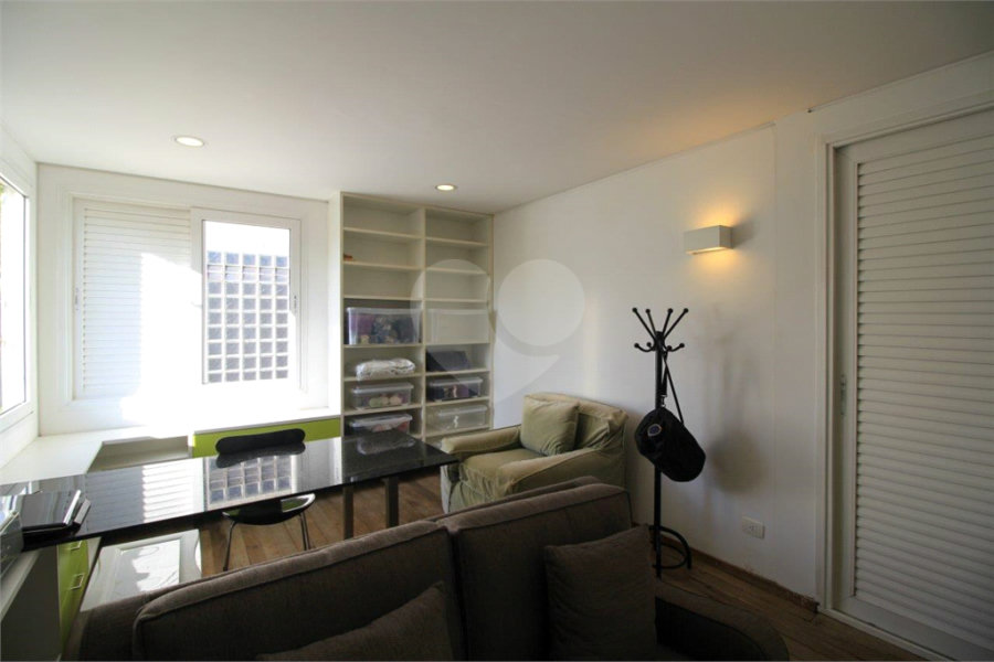 Casa à venda ou para alugar com 5 quartos, sendo 3 suítes,  em Vila Madalena, São Paulo, SP