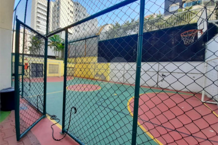 Apartamento para alugar com 3 quartos, sendo 1 suíte, em Vila Olímpia, São Paulo, SP