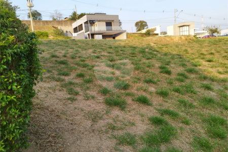 Terreno à venda no condomínio Lagos D Icarai, Salto - SP