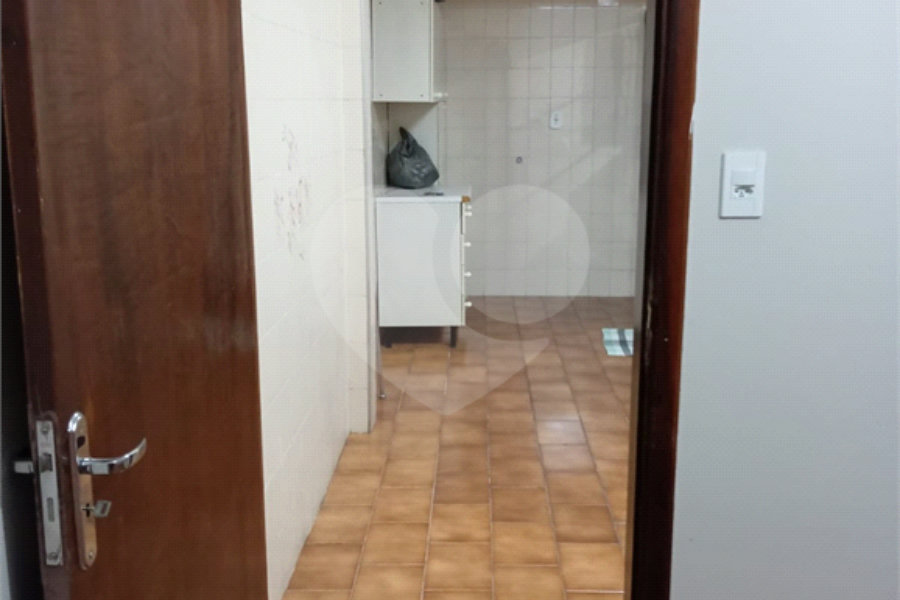 Sobrado à venda com 3 quartos em Vila Guilherme, São Paulo, SP