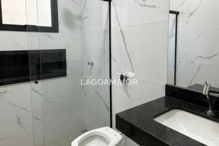 Casa à venda com 3 quartos, sendo 1 suíte,  em Bela Vista da Lagoa, Três Lagoas, MS