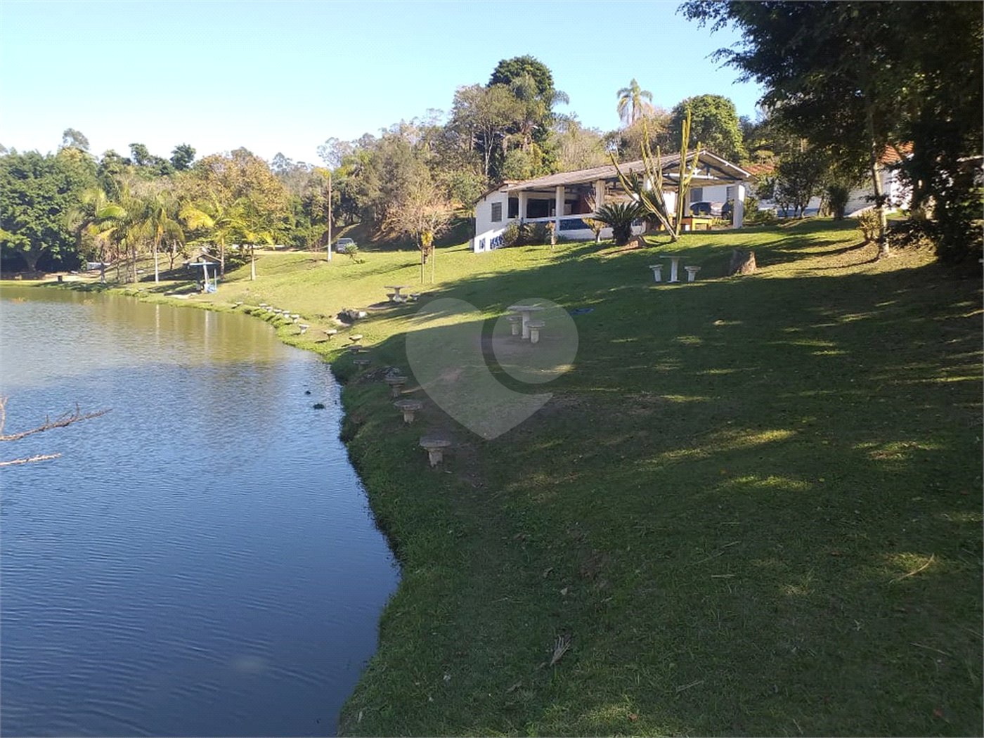 Sítio à venda com 4 quartos, sendo 1 suíte,  em Cruz das Almas, Biritiba-mirim, SP