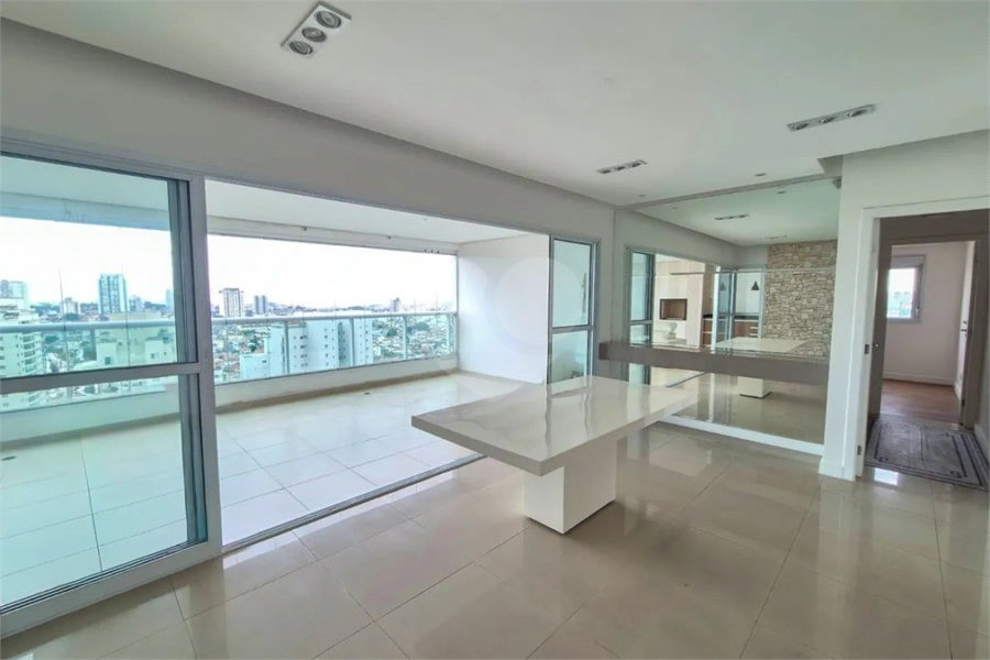 Apartamento à venda ou para alugar com 4 quartos, sendo 3 suítes, em Santana, São Paulo, SP