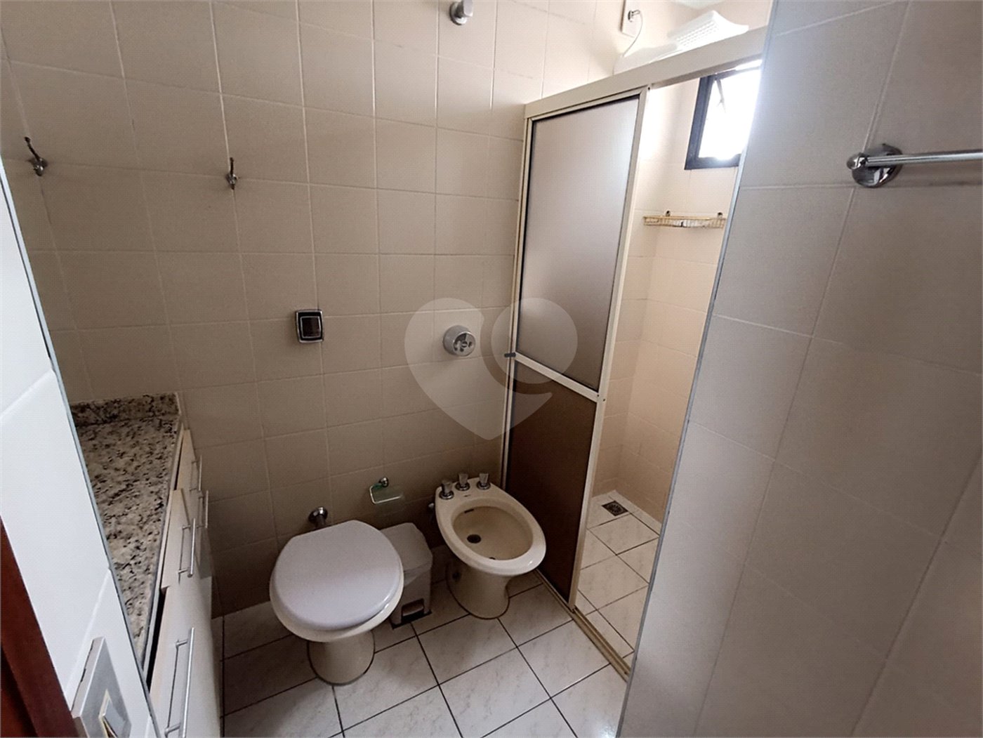 Apartamento à venda com 2 quartos, sendo 1 suíte, em Vila Maria, Itapetininga, SP