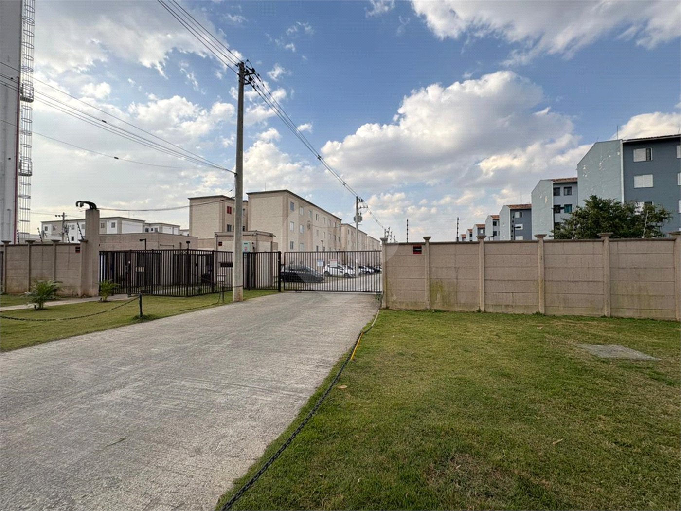Apartamento à venda com 2 quartos em Parque Santa Rosa, Suzano, SP
