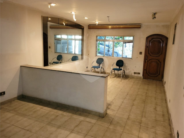 Sobrado à venda com 4 quartos em Santana, São Paulo, SP