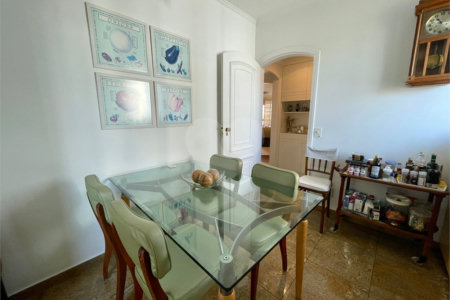 Apartamento à venda com 4 quartos, sendo 3 suítes, em Campo Belo, São Paulo, SP