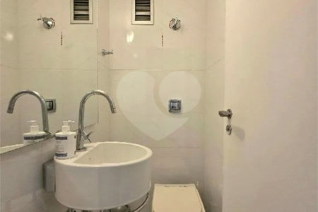 Apartamento à venda com 2 quartos em Itaim Bibi, São Paulo, SP