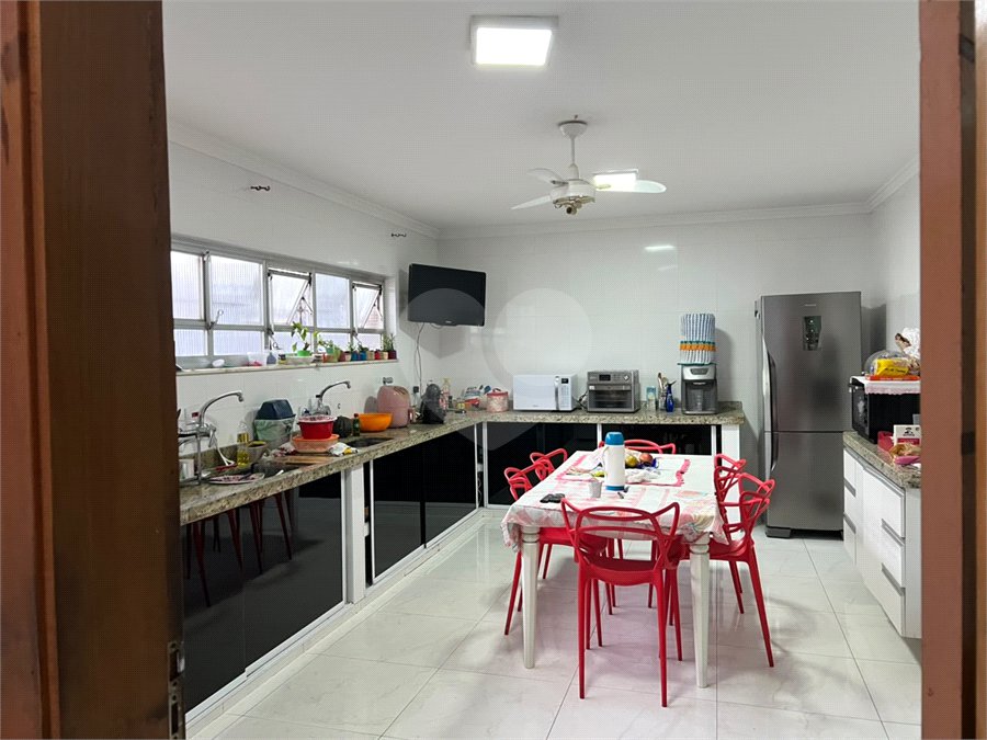 Sobrado à venda com 4 quartos, sendo 3 suítes,  em Água Fria, São Paulo, SP