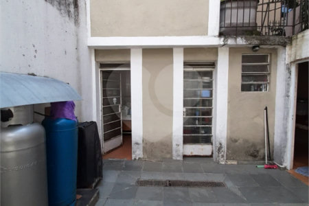 Sobrado à venda com 3 quartos, sendo 1 suíte, em Bosque da Saúde, São Paulo, SP