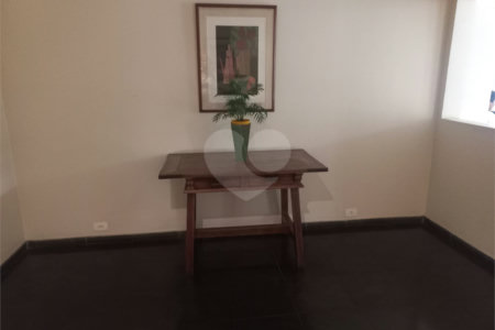 Apartamento à venda com 3 quartos, sendo 1 suíte, em Jardim Paulista, São Paulo, SP