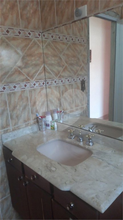Casa à venda com 5 quartos, sendo 2 suítes, em Jardim Santa Clara, Guarulhos, SP