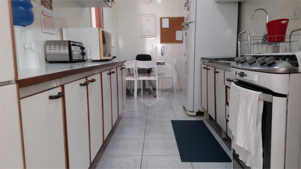 Apartamento à venda com 3 quartos, sendo 1 suíte,  em Vila Uberabinha, São Paulo, SP
