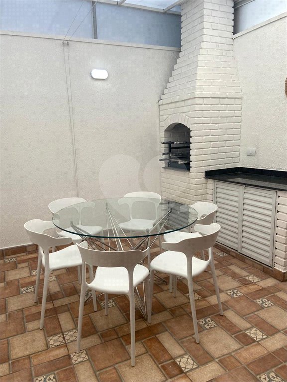 Sobrado à venda com 3 quartos, sendo 1 suíte,  em Vila Pires, Santo André, SP