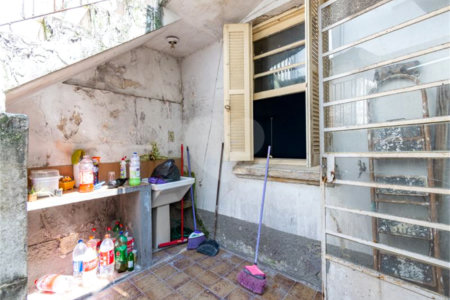 Sobrado à venda com 4 quartos, sendo 1 suíte, em Jardim das Acácias, São Paulo, SP