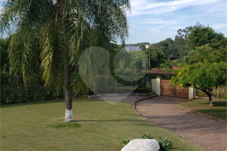 Casa à venda com 4 quartos, sendo 2 suítes,  no condomínio Acmti - Colinas do Mosteiro, Terras de Itaici e Recanto dos Pássaros, Indaiatuba - SP