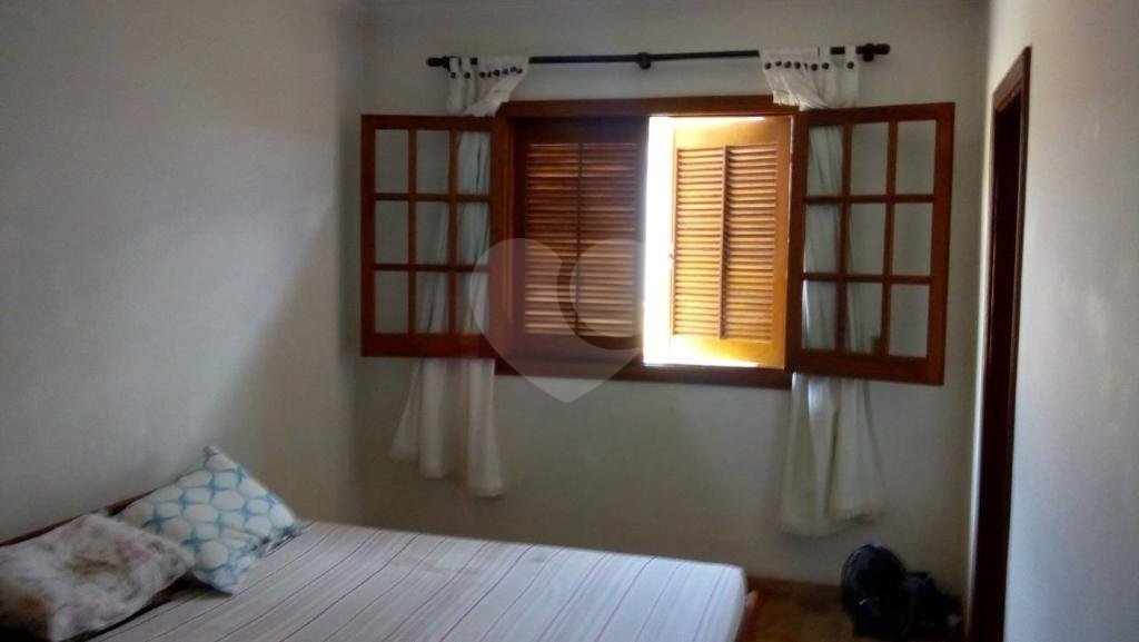 Sobrado à venda com 5 quartos, sendo 1 suíte, em Lapa de Baixo, São Paulo, SP