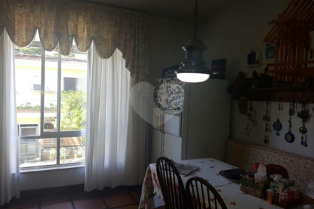 Casa à venda com 7 quartos, sendo 2 suítes, em Brooklin Paulista, São Paulo, SP
