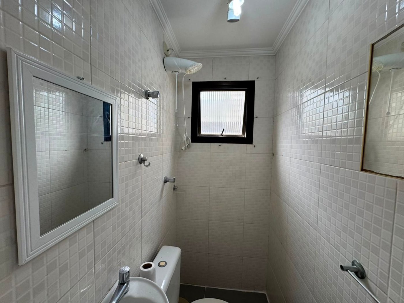 Apartamento com 3 dormitórios para alugar, 80 m² por R$ 4.000,02/mês - Balneário Cidade Atlântica - Guarujá/SP