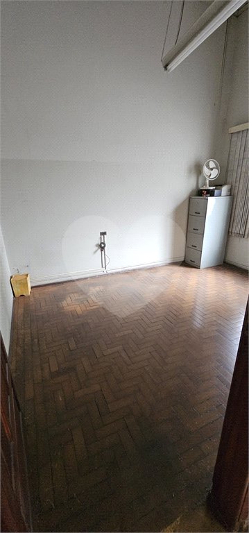 Casa à venda com 2 quartos no Centro, Salto, SP