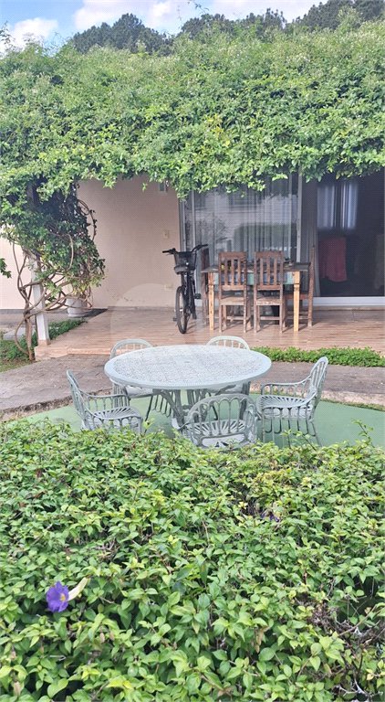 Casa à venda com 3 quartos, sendo 1 suíte, em Condomínio Flamboyant-b, Atibaia, SP