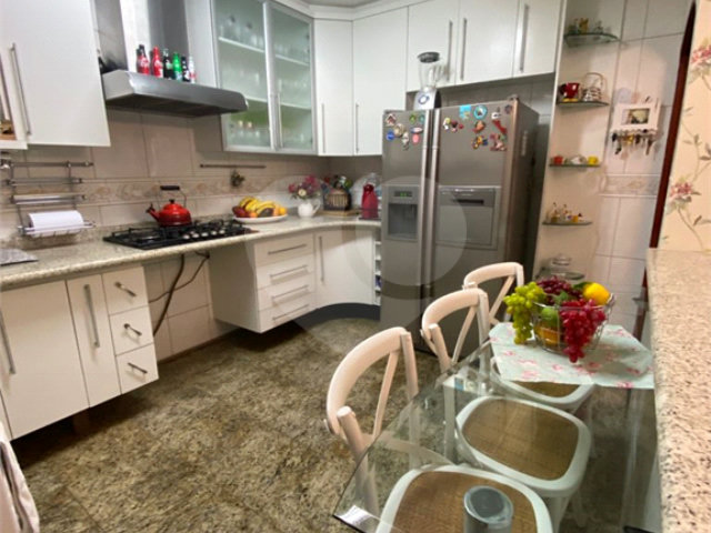 Sobrado à venda com 4 quartos, sendo 1 suíte,  em Tremembé, São Paulo, SP