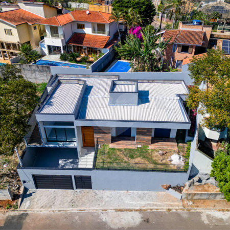 Casa à venda com 3 suítes em Jardim Paulista, Atibaia, SP