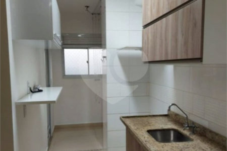 Apartamento para alugar com 3 quartos, sendo 1 suíte, em Lar São Paulo, São Paulo, SP