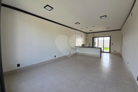 Casa à venda com 3 quartos, sendo 1 suíte, no condomínio Cerejeiras, Araçoiaba da Serra - SP