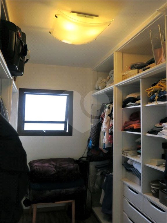 Apartamento à venda com 4 quartos, sendo 3 suítes,  em Jardim Monte Kemel, São Paulo, SP