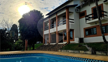 Casa à venda com 4 quartos, sendo 2 suítes,  no condomínio Residencial Vale das Laranjeiras, Indaiatuba - SP