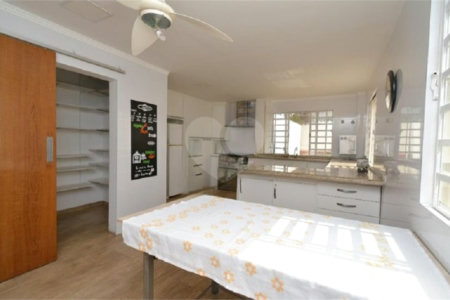 Casa à venda com 5 quartos, sendo 2 suítes, em Vila Galvão, Guarulhos, SP