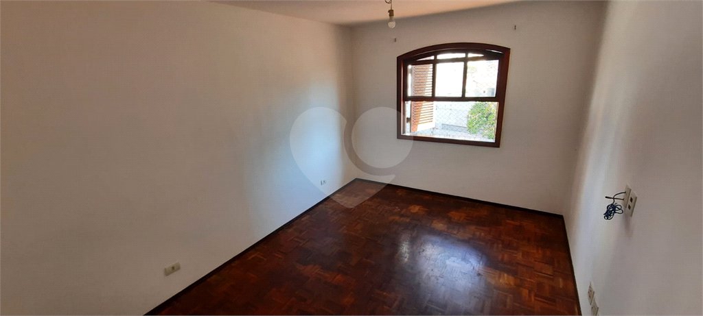 Sobrado à venda com 3 quartos, sendo 1 suíte, em Vila Firmiano Pinto, São Paulo, SP