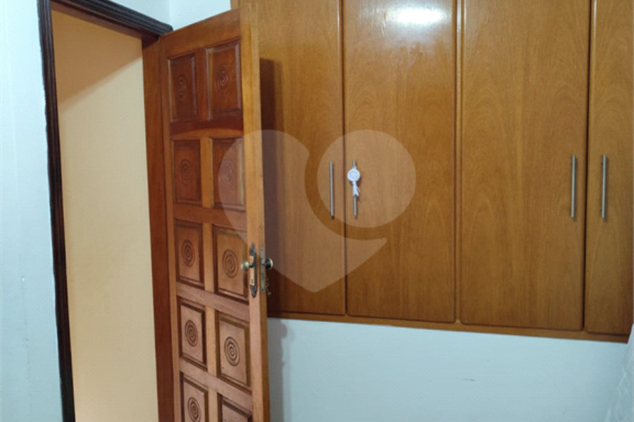 Sobrado à venda com 3 quartos, sendo 1 suíte,  em Horto Florestal, São Paulo, SP