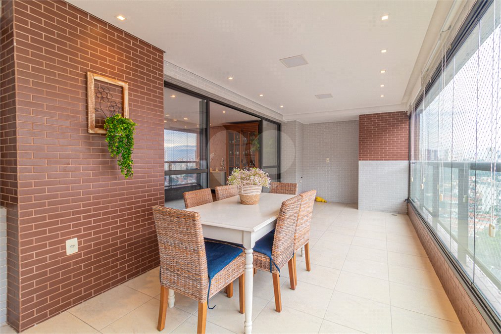 Apartamento à venda com 3 suítes em Chácara Santo Antônio, São Paulo, SP
