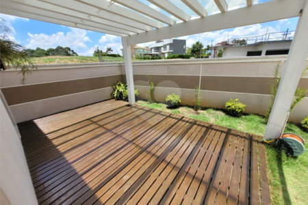 Casa à venda com 3 suítes no condomínio Colinas de Inhandjara, Itupeva - SP