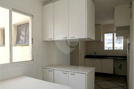 Cobertura à venda com 3 suítes em Vila Andrade, São Paulo, SP