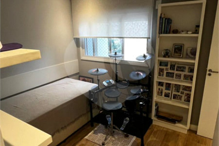 Apartamento à venda com 3 suítes em Vila Gertrudes, São Paulo, SP