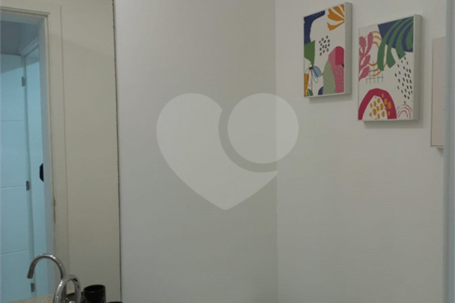 Apartamento à venda ou para alugar com 3 suítes em Enseada, Guarujá, SP