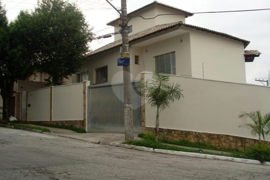 Sobrado à venda com 3 suítes em Pirituba, São Paulo, SP