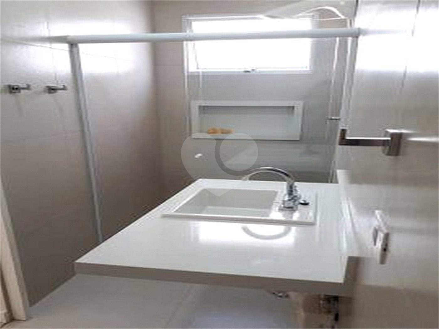 Sobrado à venda com 3 quartos, sendo 2 suítes, em Tremembé, São Paulo, SP